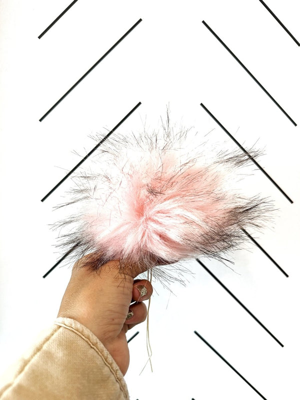 Faux Fur Pom Pom | Light Pink - b.e.happe