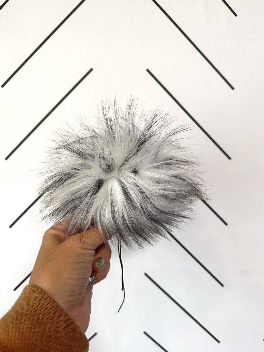 Faux Fur Pom Pom | White + Gray - b.e.happe