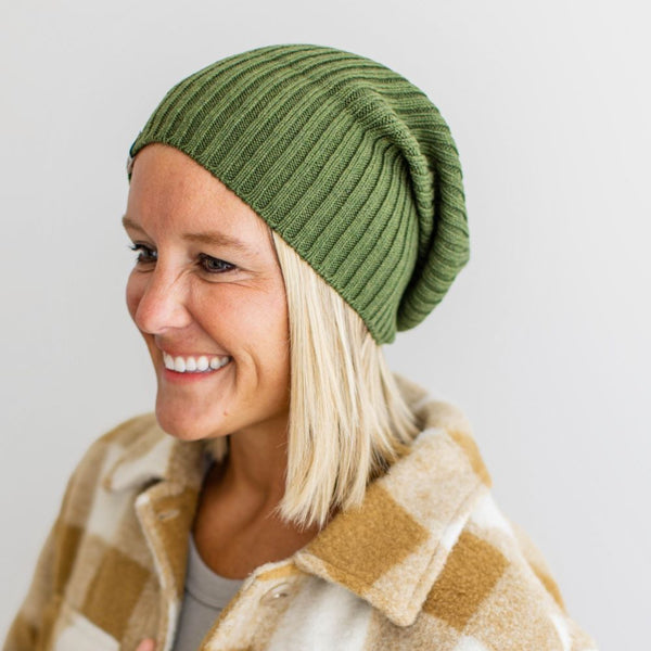 green_ribbed_knit_slouch_beanie_behappe