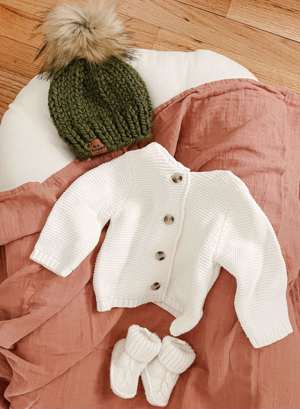 Handmade Solid Knit Pom Hat | Cilantro Green